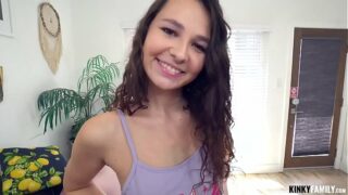Kinky Family – Gave stepsis Liz Jordan more sex practice